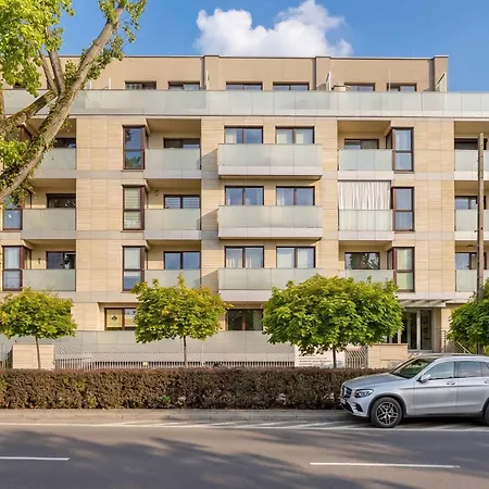 Stylish With Air Conditioning And A Private Garden By Renters * وارسو